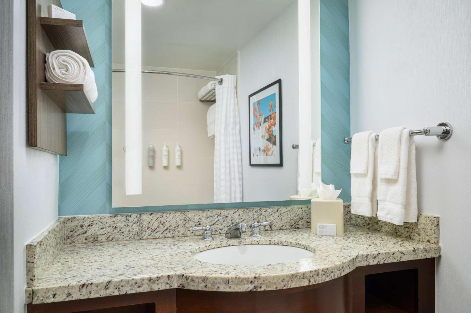 Junior Suite with Two Queen Beds,1548872041:JPEG