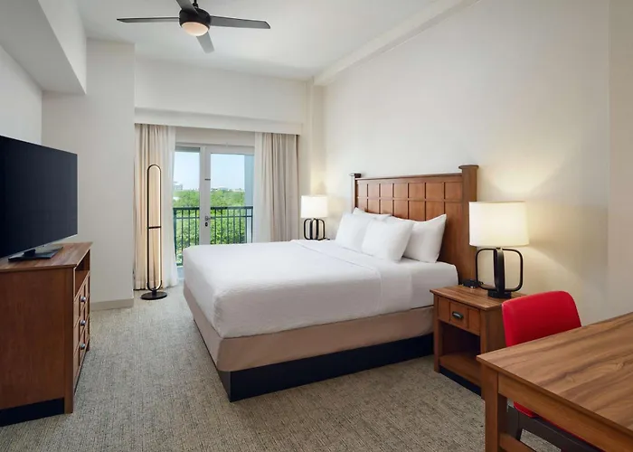 Pet Friendly hotel: Homewood Suites Atlanta Midtown